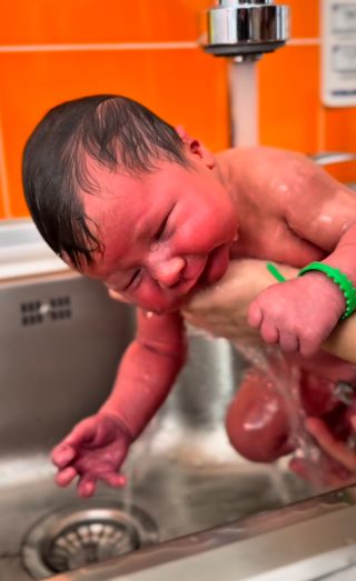 Special moment: A newborn's first bath