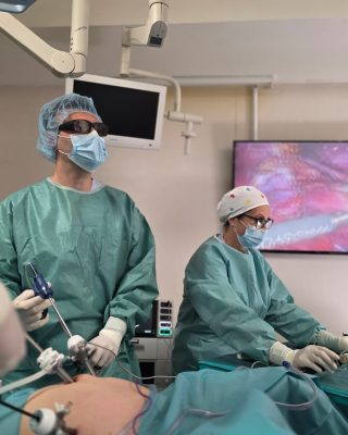 Laparoscopic Hysterectomy For Uterus Above The Navel