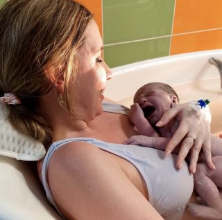 What Is a Water Birth?